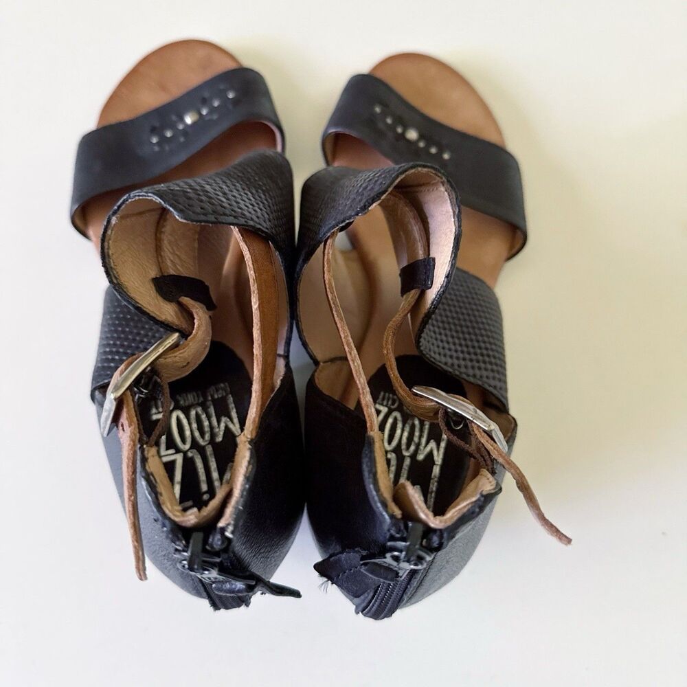 Women's Miz Mooz Leather Cutout Sandals Studded Zipper Black EU Size 38 US 7.5 8 - Picture 7 of 14
